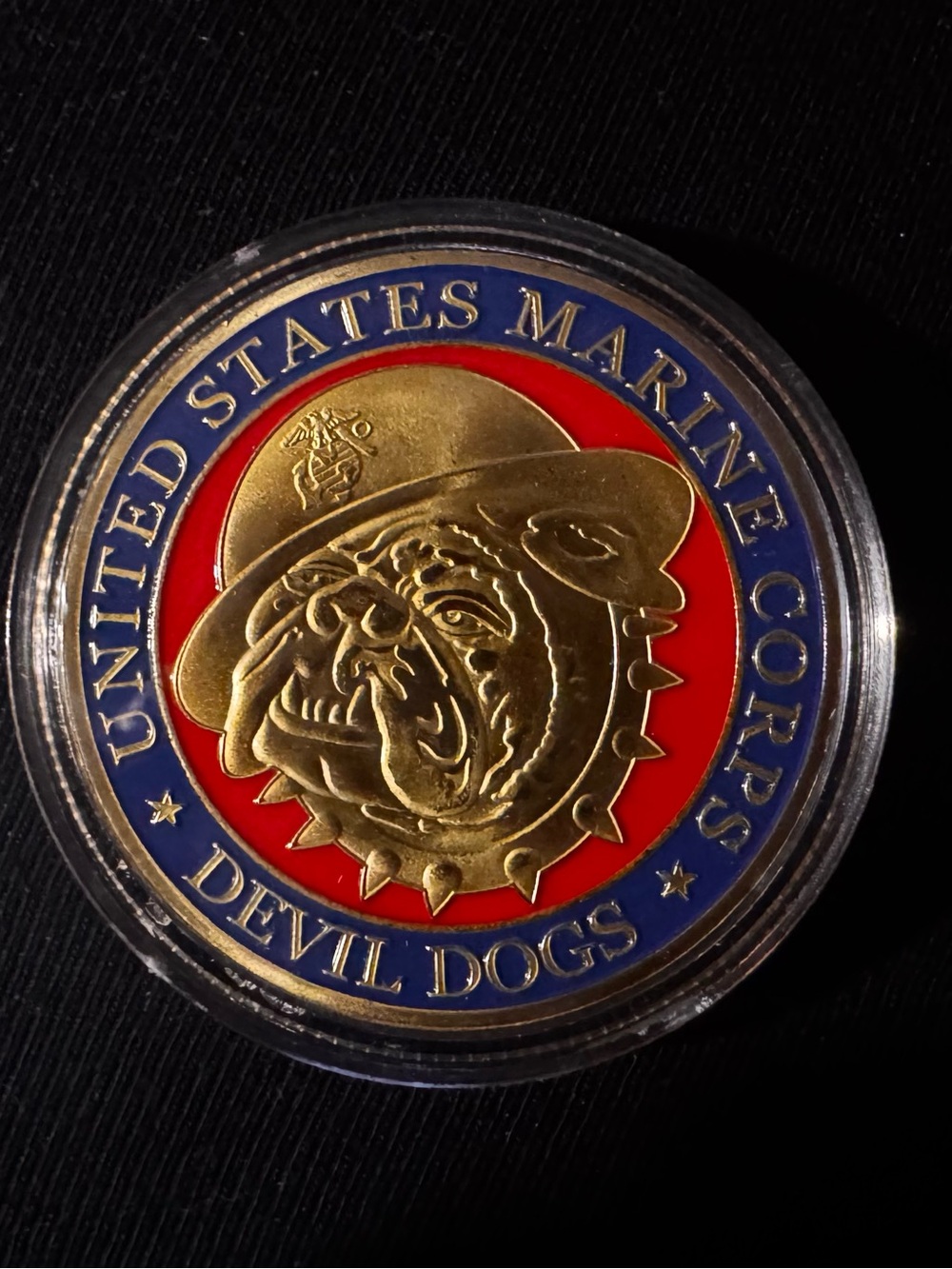 United States Marine Corps Semper Fidelis Coin - Red & Gold Emblem - Picture 2 of 7